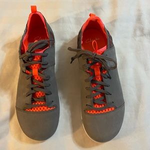 Clarks active tennis shoes